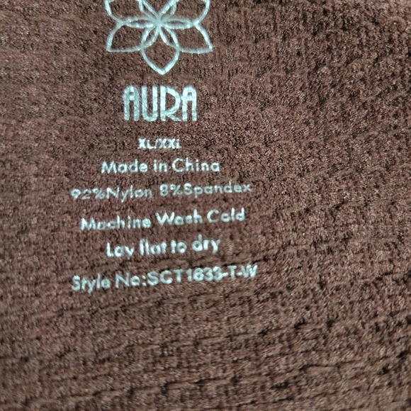 Aura Girl Long Sleeve Size XL/XXL - Picture 3 of 3